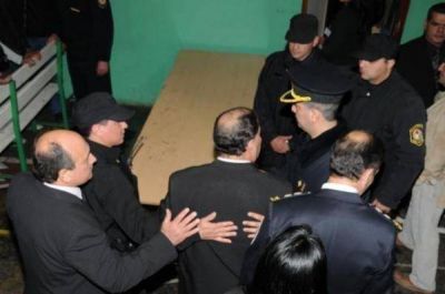 Multan a Concejales de Tolhuin que ahora deber�n tomar juramento a Ben�tez 