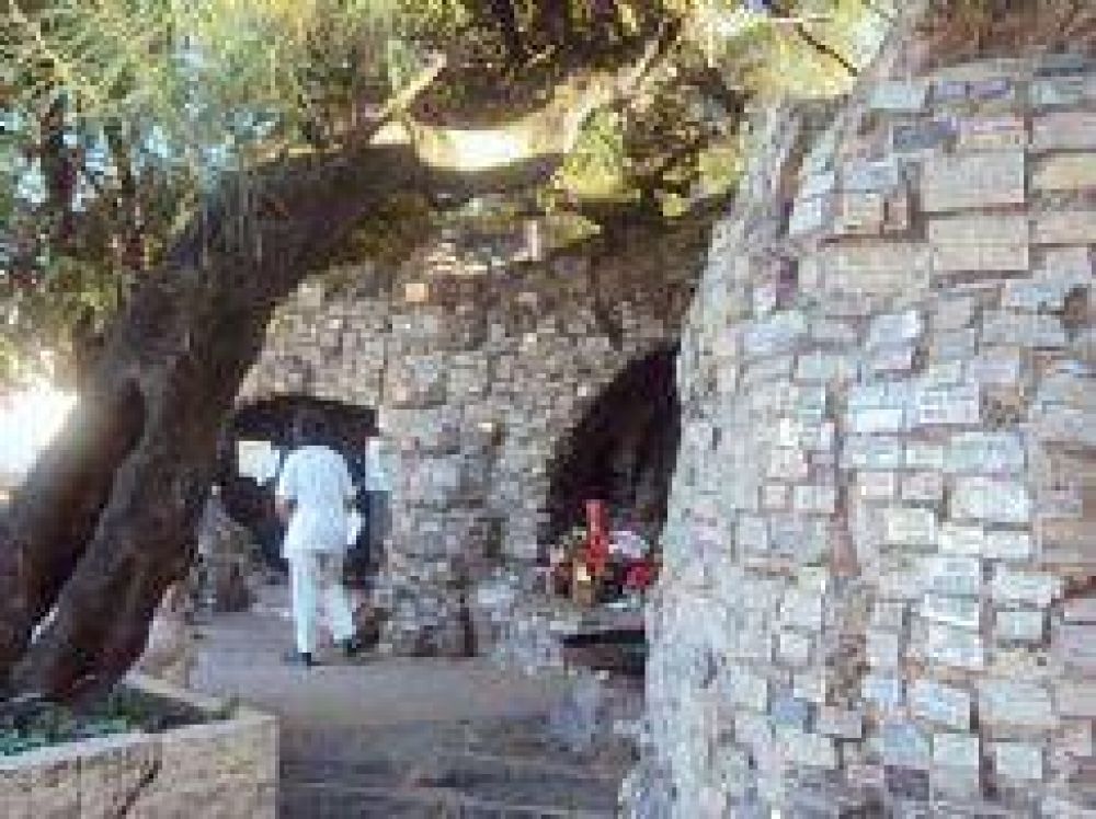 La Gruta albergar� tambi�n a San Expedito