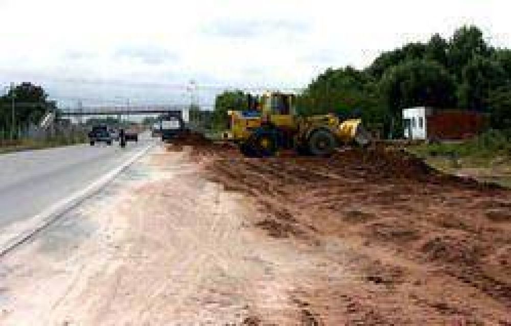 Se construye la colectora de barrio San Cayetano.