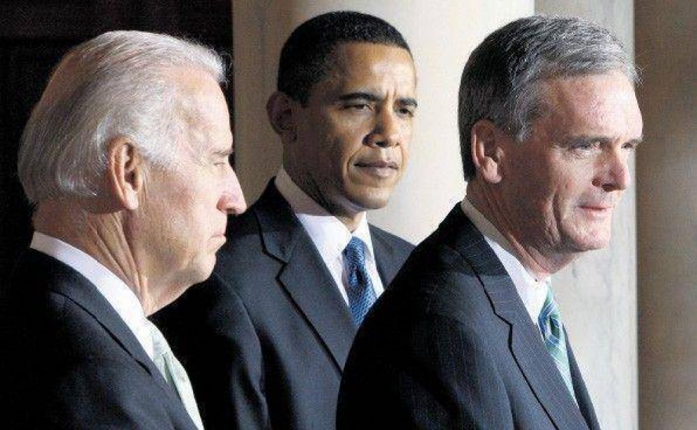 Obama, en apuros por dos renuncias