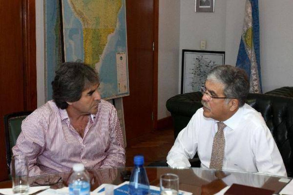 Irraz�bal se reuni� con De Vido y destac� perfil energ�tico de Misiones