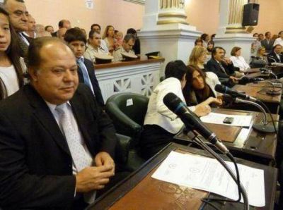 Diputados coinciden con una pr�rroga a deudas municipales