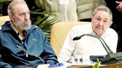 Cuba analiza limitar el tiempo para ejercer cargos en el poder