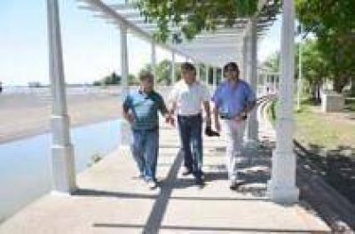 El Municipio duplic� esfuerzos para limpiar las playas quilme�as