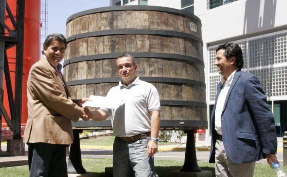 QUILMES: Renuevan certificado de aptitud ambiental a cervecer�a