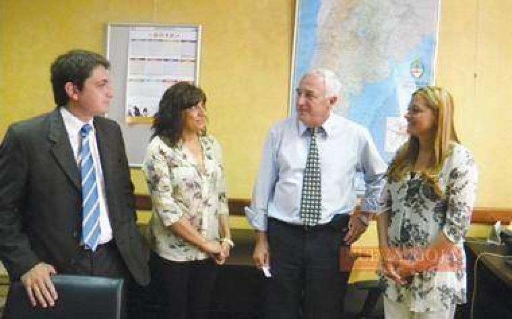 Provincia y Naci�n articulan acciones por la alimentaci�n