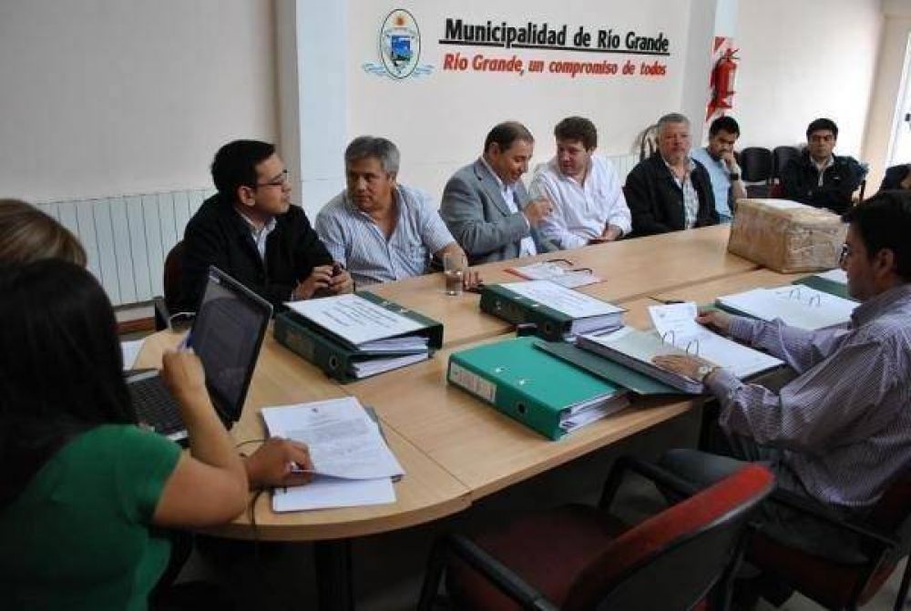 La Naci�n comienza a girar fondos para las obras del Fideicomiso Austral