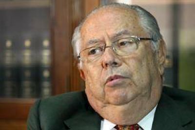Corach: "Cristina tiene m�s poder que el que tuvo Per�n"
