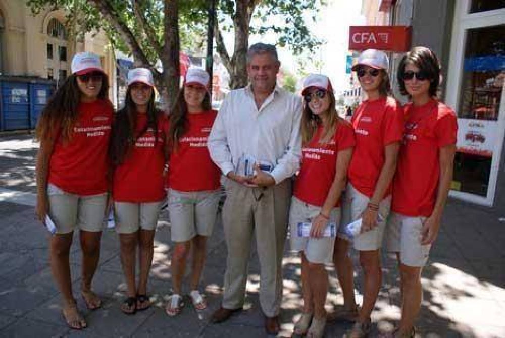 El Municipio y la empresa difundieron el sistema de estacionamiento medido