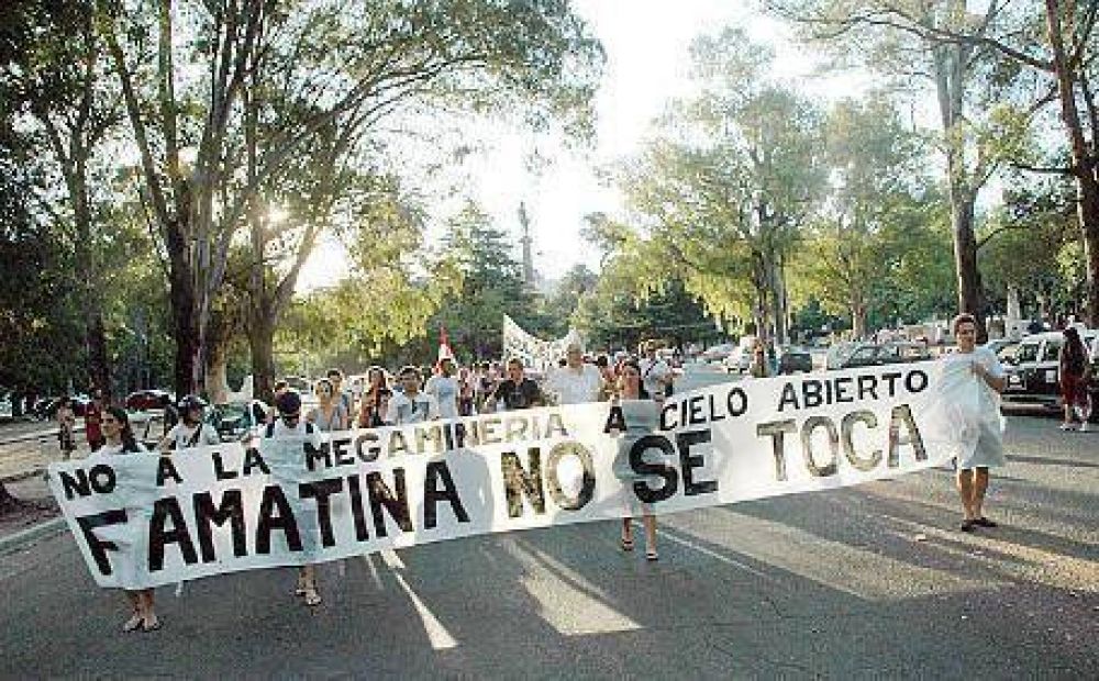 La Plata pedale� en el Bosque contra la explotaci�n del Famatina