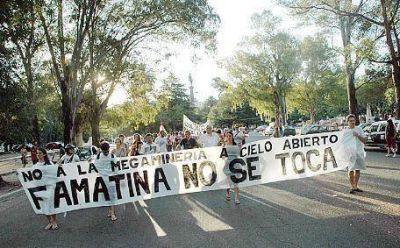 La Plata pedale� en el Bosque contra la explotaci�n del Famatina