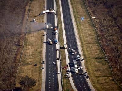 Al menos 10 muertos en m�ltiple accidente en Estados Unidos