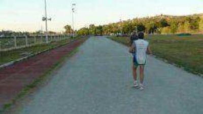 Obras de mejoramiento en el polideportivo municipal.