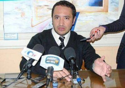 El Ministro de Educaci�n coordina con su equipo de trabajo acciones previas al inicio de clases