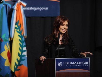 BERAZATEGUI: CFK conectada con Berazategui