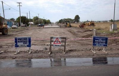 Avanzan las obras de extensi�n de la avenida Fortunato de la Plaza
