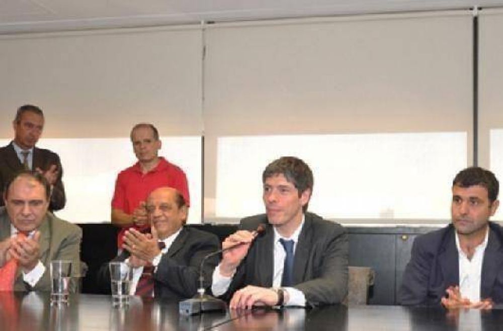 Avanzan las obras de desag�es cloacales para la cuenca