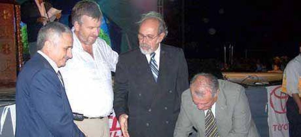Con gran entusiasmo Palo Santo celebr� su cumplea�os n�mero 99