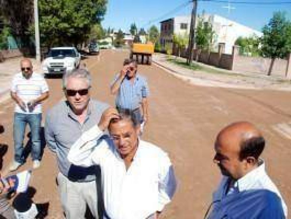 Comenz� nuevo plan de pavimento en Neuqu�n