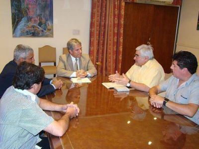 Poggi se reuni� con representantes de la C�mara de Comercio de Villa Mercedes