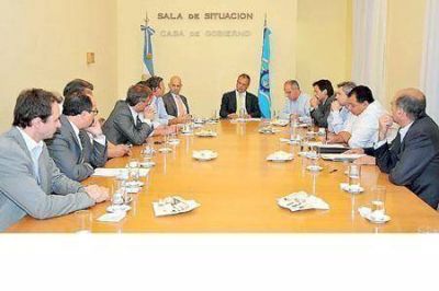 Buzzi se reuni� con la CAPIP en busca de un proyecto pesquero