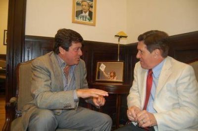 MARIOTTO TRAZO AGENDA DE TRABAJO JUNTO A DIAZ PEREZ
