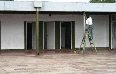 El municipio y la Comunidad Educativa realizan mejoras en la Escuela Nro. 29.