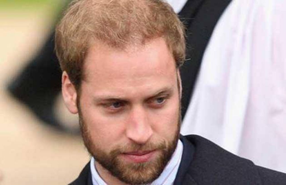 El heredero del trono lleg� a las Malvinas y alimenta la tensi�n con Gran Breta�a