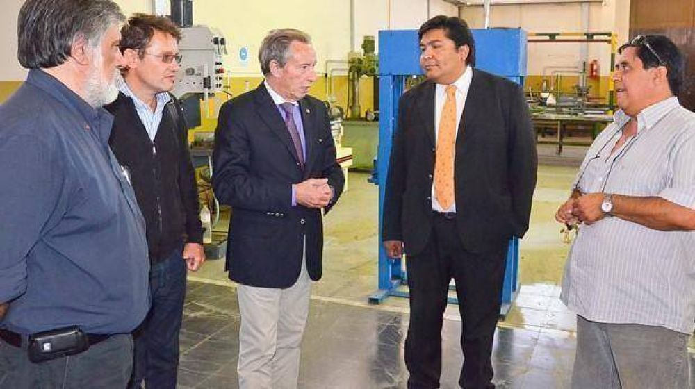 Grupo empresario confirm� instalaci�n de dos plantas para aprovechar energ�a solar
