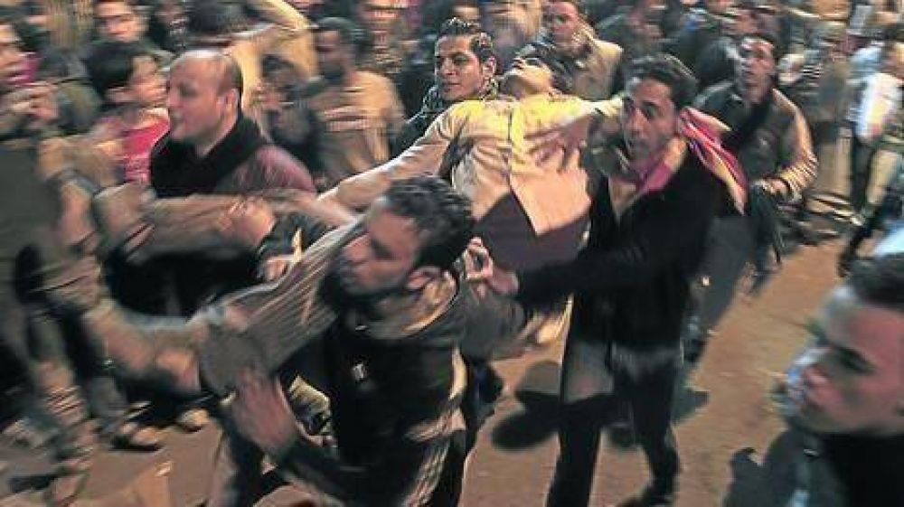 Muchos murieron asfixiados, acorralados por los violentos