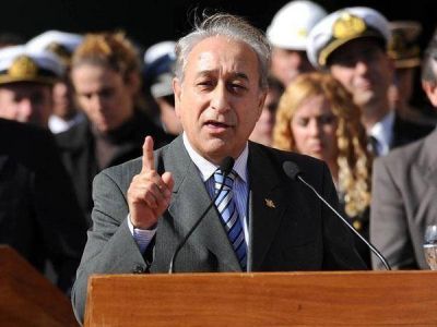 No ten�an necesidad de mover un buque destructor hacia aguas argentinas