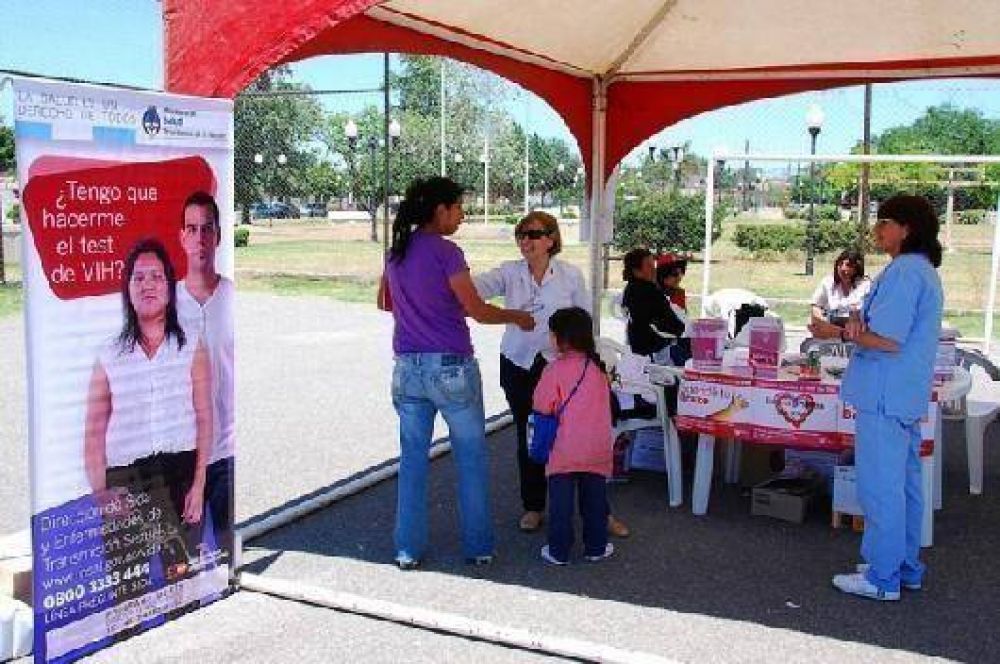 La Fundaci�n Hu�sped contin�a con la campa�a de Prevenci�n del VIH en el conurbano