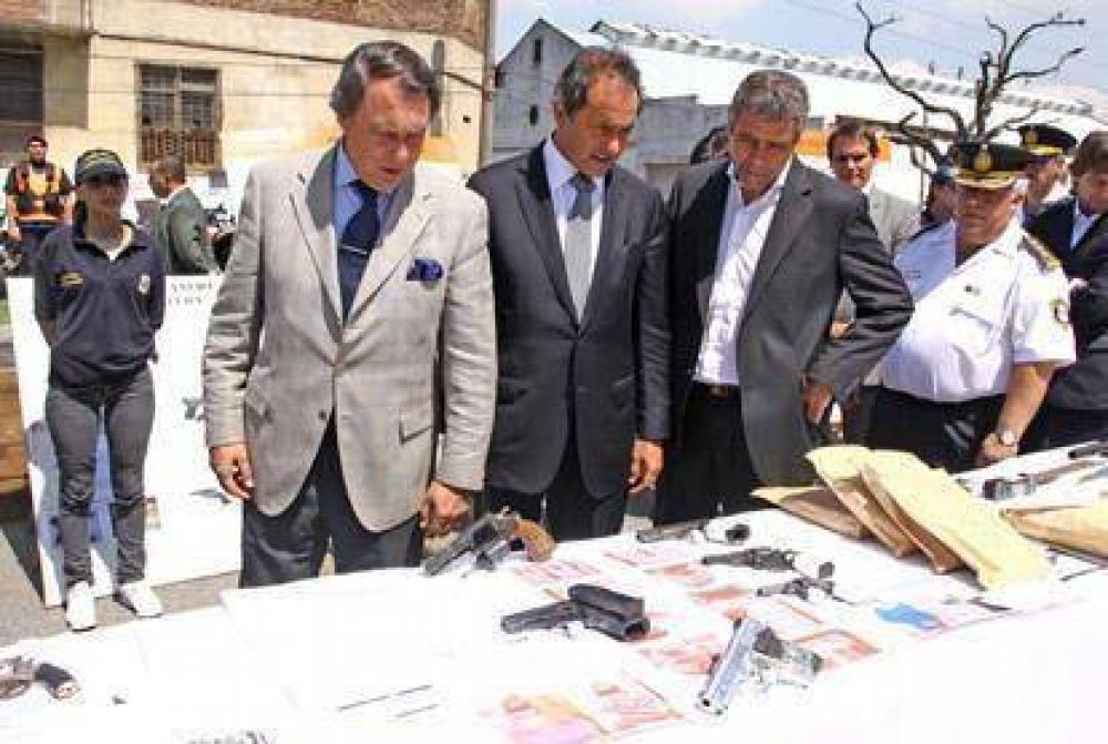 Secuestraron armas, droga y veh�culos robados en un megaoperativo en Zona Sur