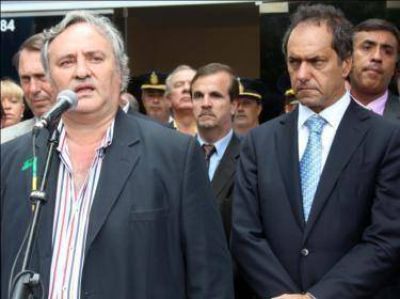 Scioli y De la Torre inauguraron una Comisar�a y entregaron 120 escrituras