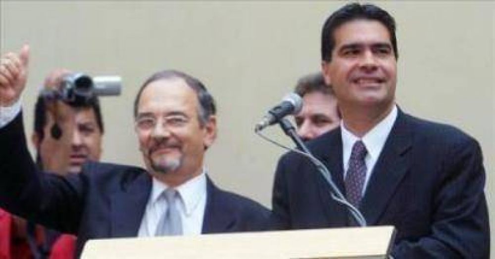 Capitanich quiere un vice "DECORATIVO" como Floro Bogado