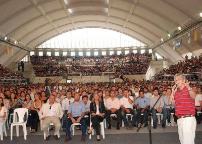 M�s de mil j�venes iniciaron este s�bado el camino hacia la empresa propia