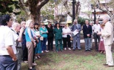 Homenaje en la plaza San Mart�n a la Batalla de San Lorenzo y Leonardo Grasso
