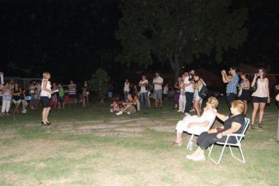 LUJ�N - LOS MAS JOVENES Y LOS ADULTOS UNIDOS POR EL PROGRAMA TEMPORADA DE VERANO AL AIRE LIBRE