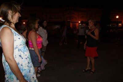 LUJ�N - IMPORTANTE CONVOCATORIA LOGRO EL ULTIMO VIERNES EL CICLO MILONGA EN LA PLAZA