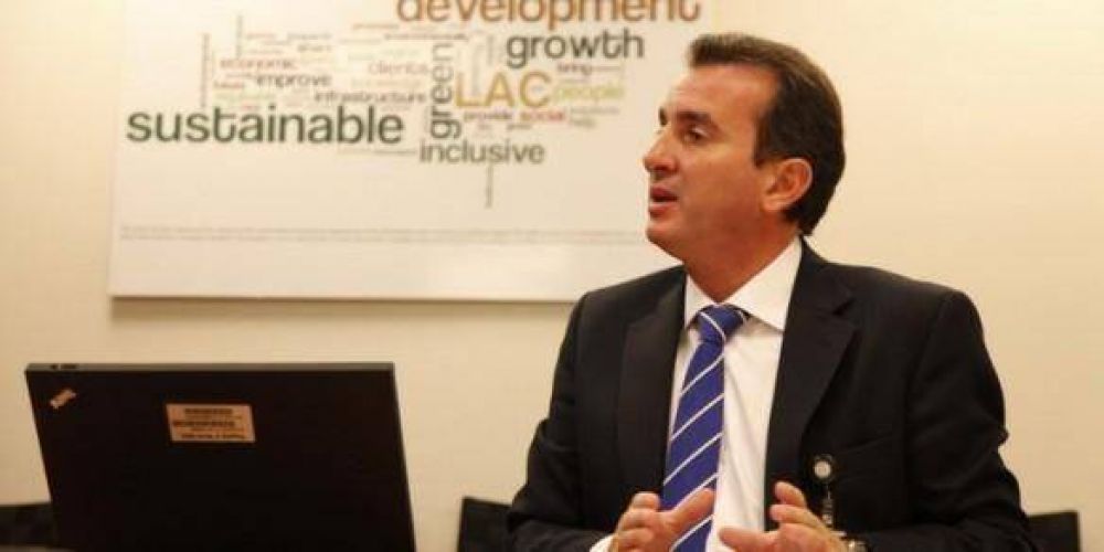 El que no corre: la millonaria "inversi�n" de Paco P�rez para traer a Mendoza el TC