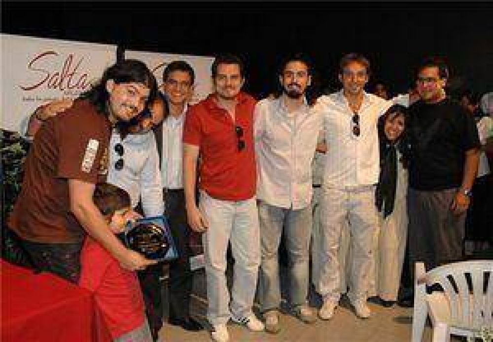 Artistas salte�os que actuaron en Cosqu�n son embajadores tur�sticos 