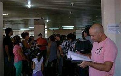 Un matrimonio, un terreno: beneficiarios reclamaron en el Programa Pol�tica Habitacional