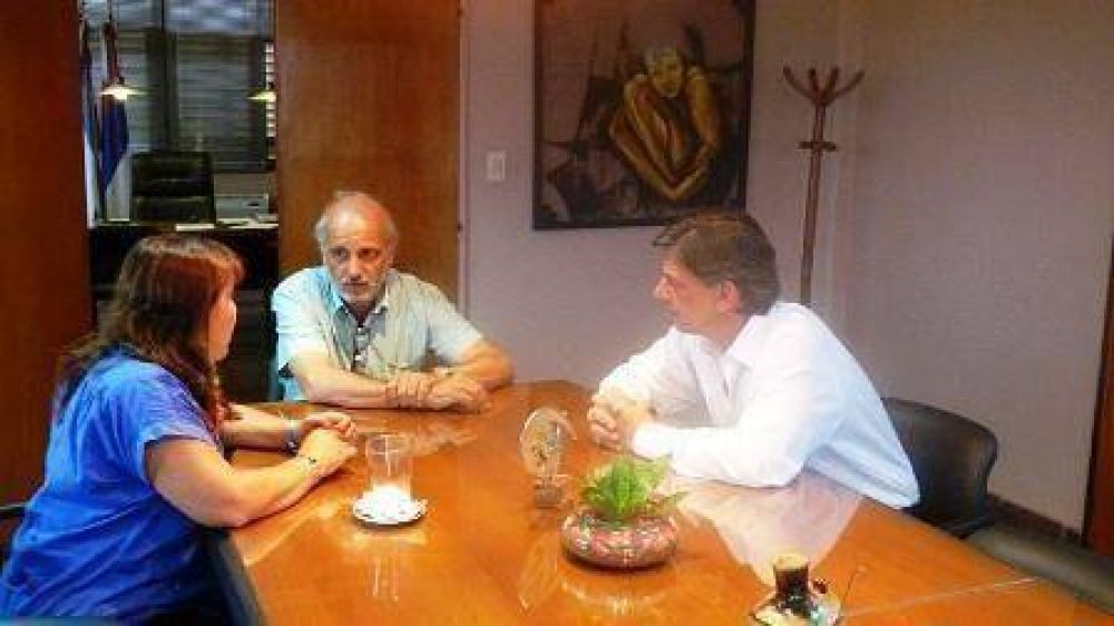 Jacobo recibi� al gerente de relaciones con la comunidad del BCRA