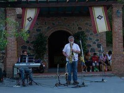 A puro jazz en la Plaza del Peregrino
