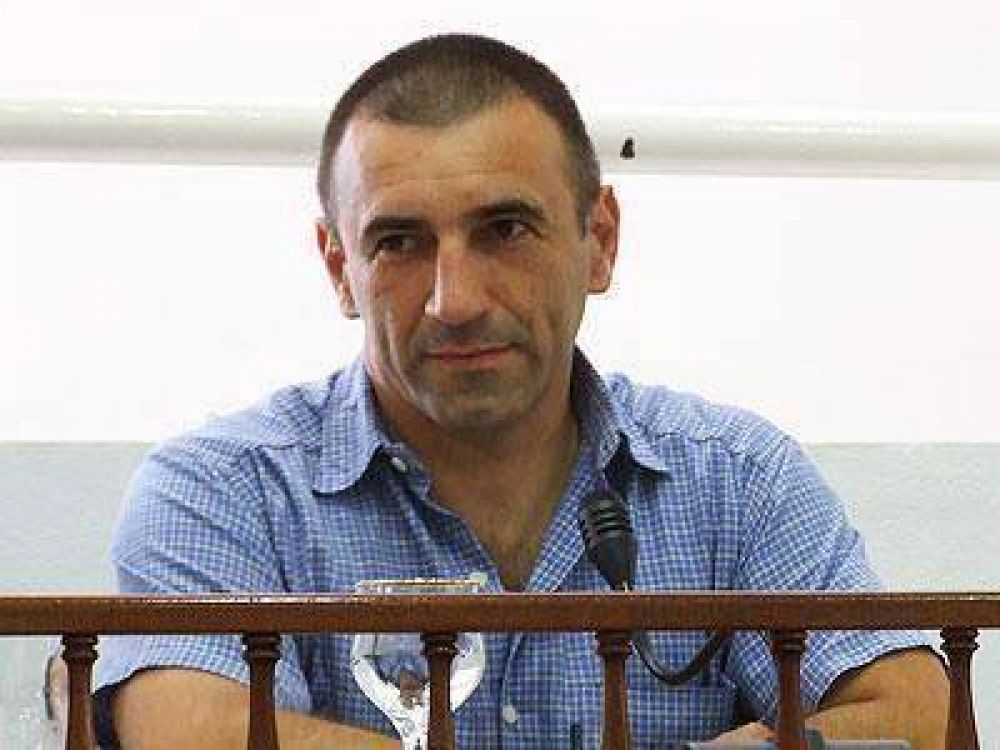 PRESIDENTE PER�N: Capuano marc� diferencias con el resto de la oposici�n