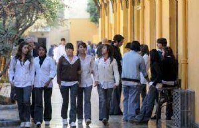 El 44% de los alumnos de la secundaria rinde materias en febrero