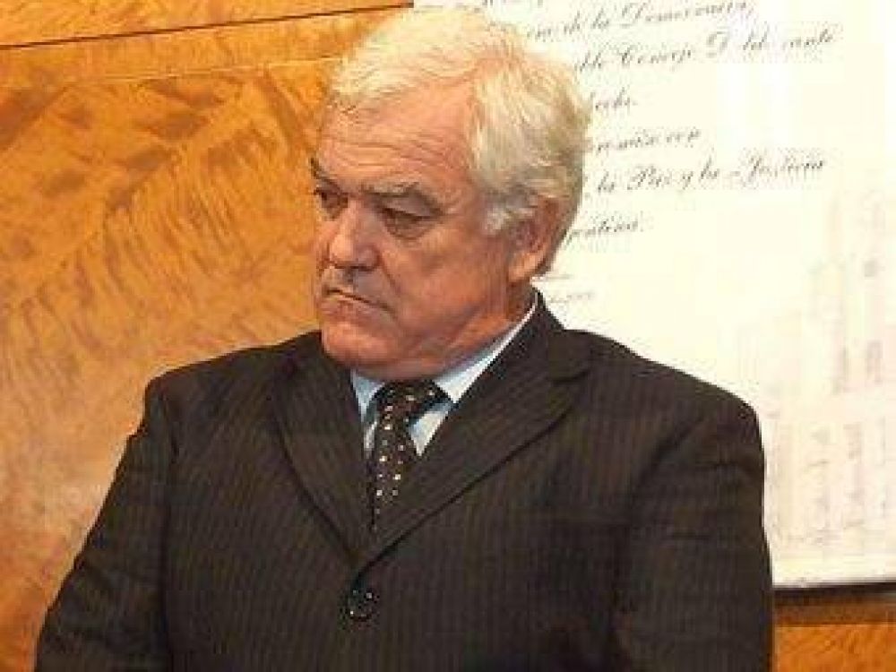 Lomas de Zamora: Carasatorre: �Mi candidato, desde siempre, es Mart�n Insaurralde�