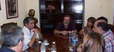 �A Ram�rez de Velazco lo mandaron a buscar el oro del Famatina y fund� La Rioja�