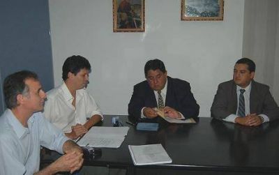 Analizan oferta t�cnico-econ�mica de empresa  interesada en explorar �reas hidrocarburiferas