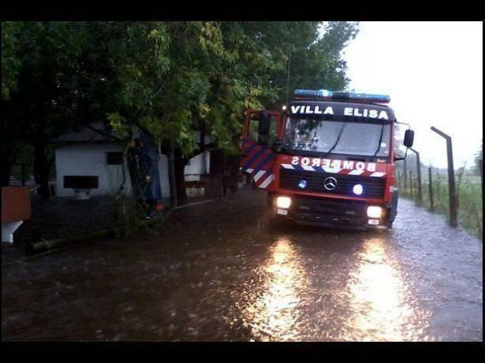 Temporal provoc� destrozos en Villa Elisa